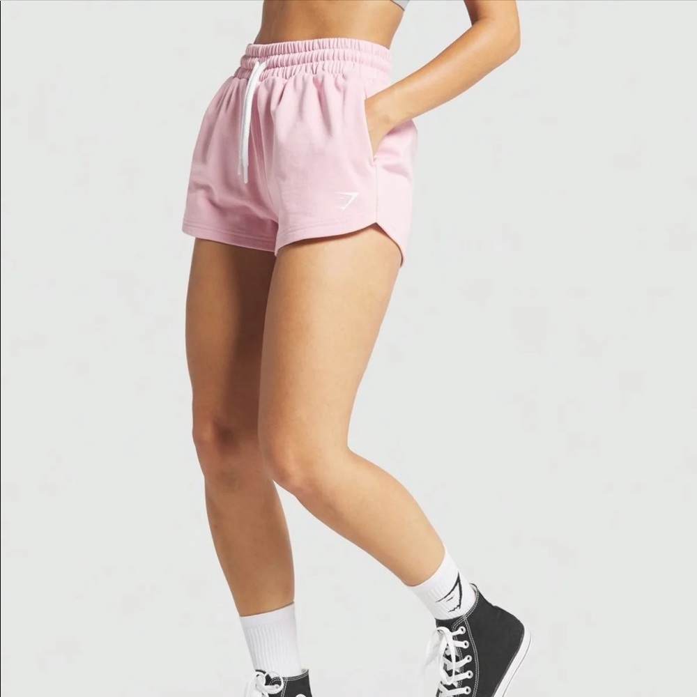 Gymshark Throw on Shorts small